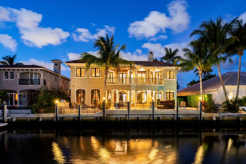 Elegant waterfront home in Sanibel, ideal for jumbo loan buyers.